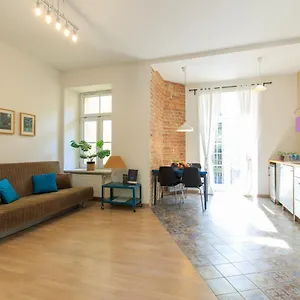 https://warszawa-apartments.warsawhotelspoland.com